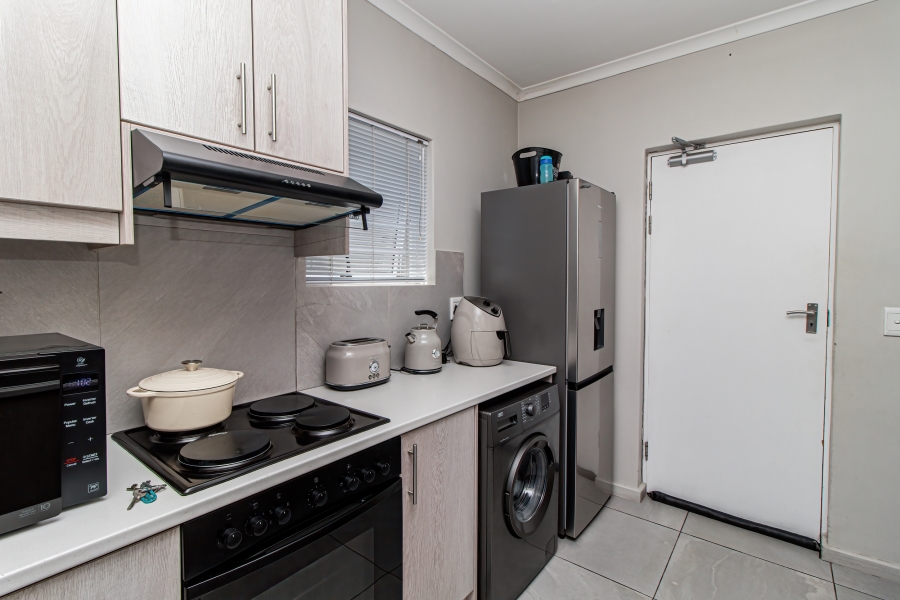 3 Bedroom Property for Sale in Parklands East Western Cape